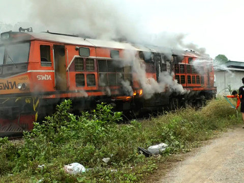 Oriental Express loco catches fire