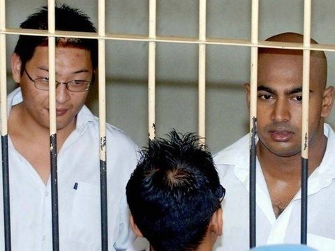 Bali Nine lawyer plans last-minute bid to halt firing squad