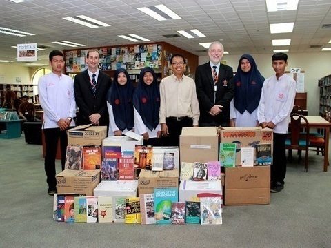 BISP donates 1000 books to Muslim Wittaya school