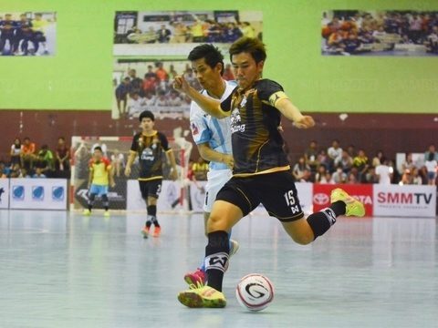 Phuket on top after winning both opening matches