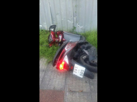 Aussie injured crashing motorbike into fence in Phuket